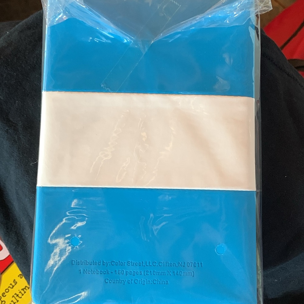 Color Street notebook - Picture 2 of 2